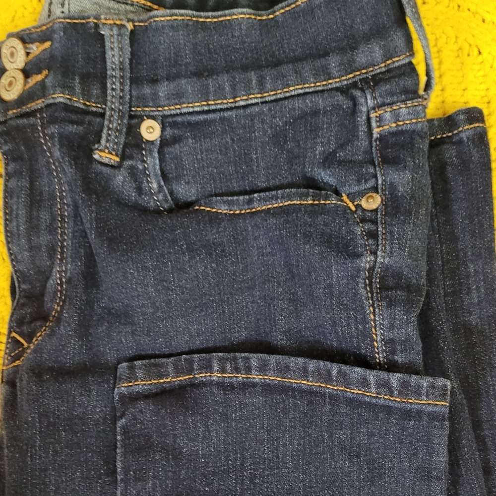 Blue skinny jeans. Size 8 - Picture 5 of 8